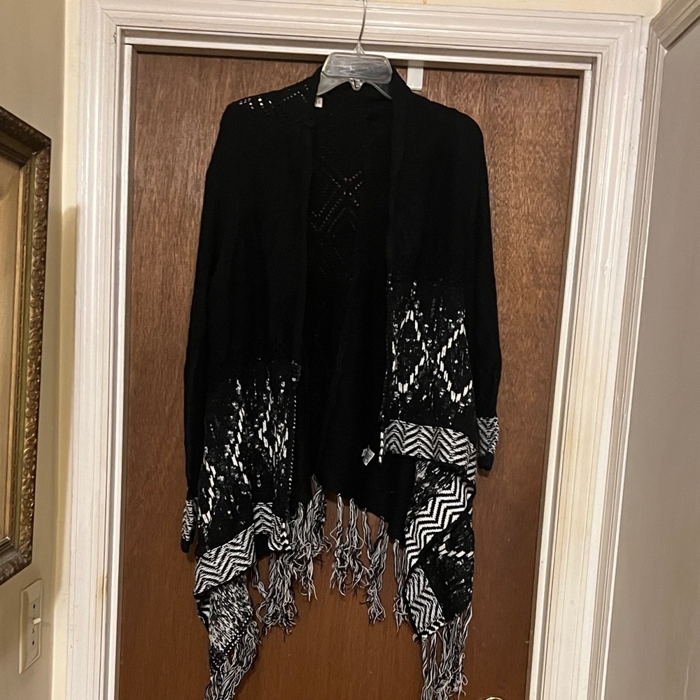 Black and White Fringe Cardigan​